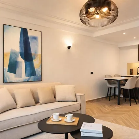 Eiffel Tower - Prestige With Views Париж