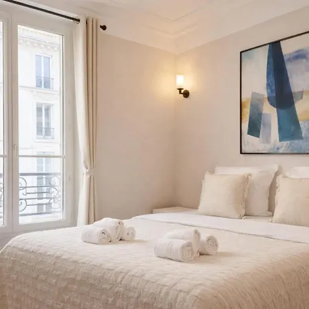 Eiffel Tower - Prestige With Views Апартаменты *
