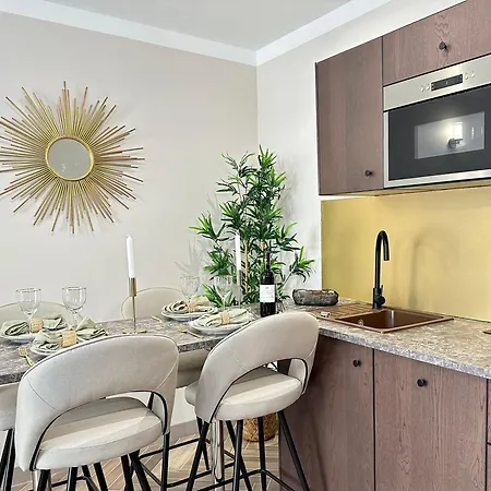 Appartement Charming With Eiffel Tower View *