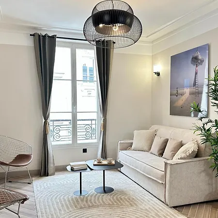 Apartment Charming With Eiffel Tower View *