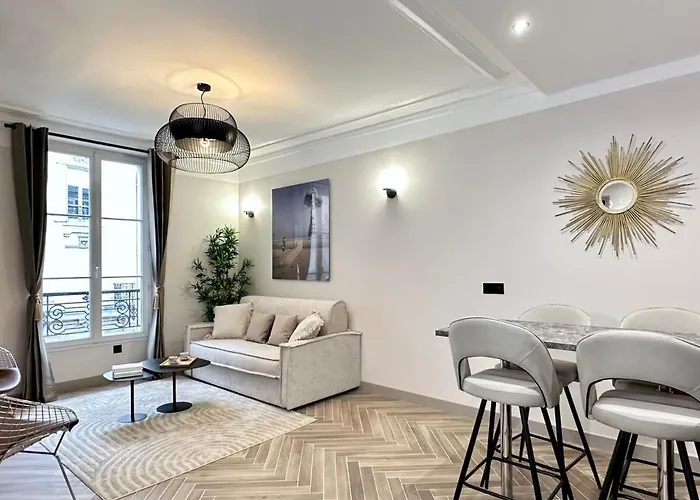Apartment Parisian Gem With Eiffel Tower View Paris