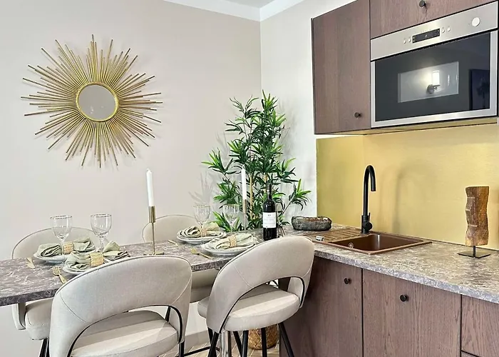 Apartment Parisian Gem With Eiffel Tower View Paris