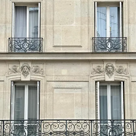 Charming With Eiffel Tower View 公寓 *